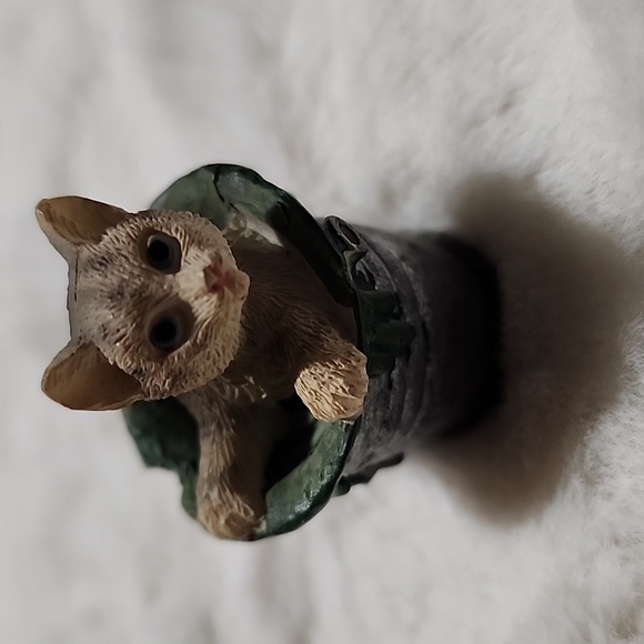 CATS AND DOGS πͺ£ BUCKETS. FIGURINES - Picture 5 of 6